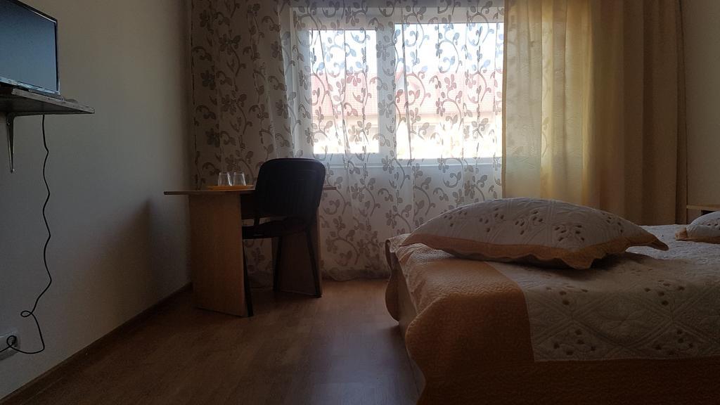 Casa Rustica Apart & Rooms Cîmpineanca Eksteriør bilde