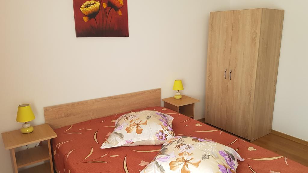 Casa Rustica Apart & Rooms Cîmpineanca Eksteriør bilde